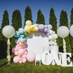 7ft Round Backdrop Set with White Cover and Carrying Bag
