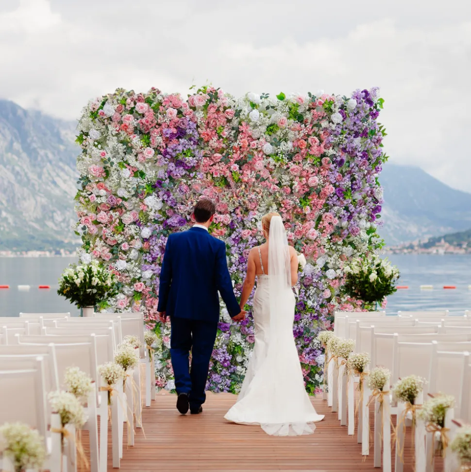 Luxe 5D Roses, Hydrangea & Babysbreath Floral Wall - Roll Up Curtain Style - Easy Install! Select Size