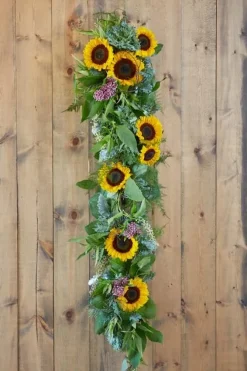 OASIS Sealed Brick Garland